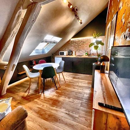 Appartement T2 Quartier Calme / Parking Gratuit Saint-Julien-les-Villas Eksteriør billede